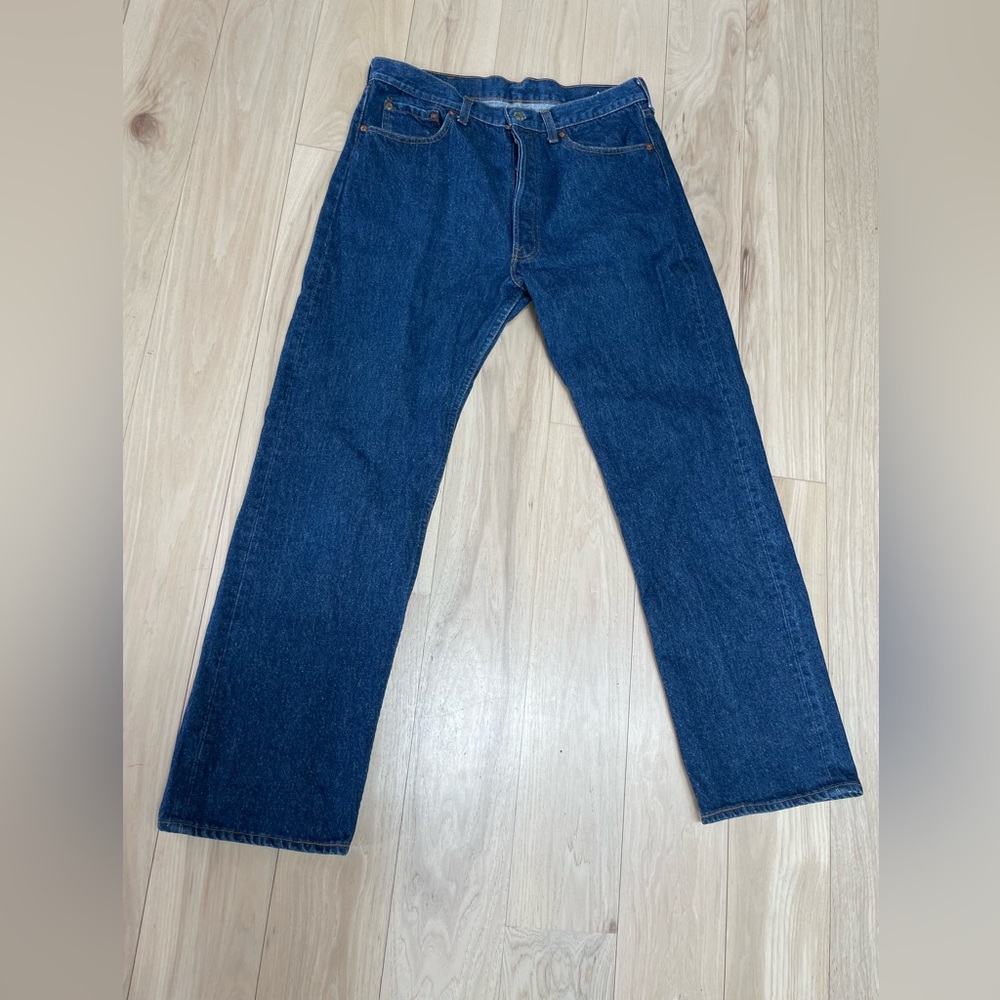 Levi's 1980s 501s - dark wash - 35x32
